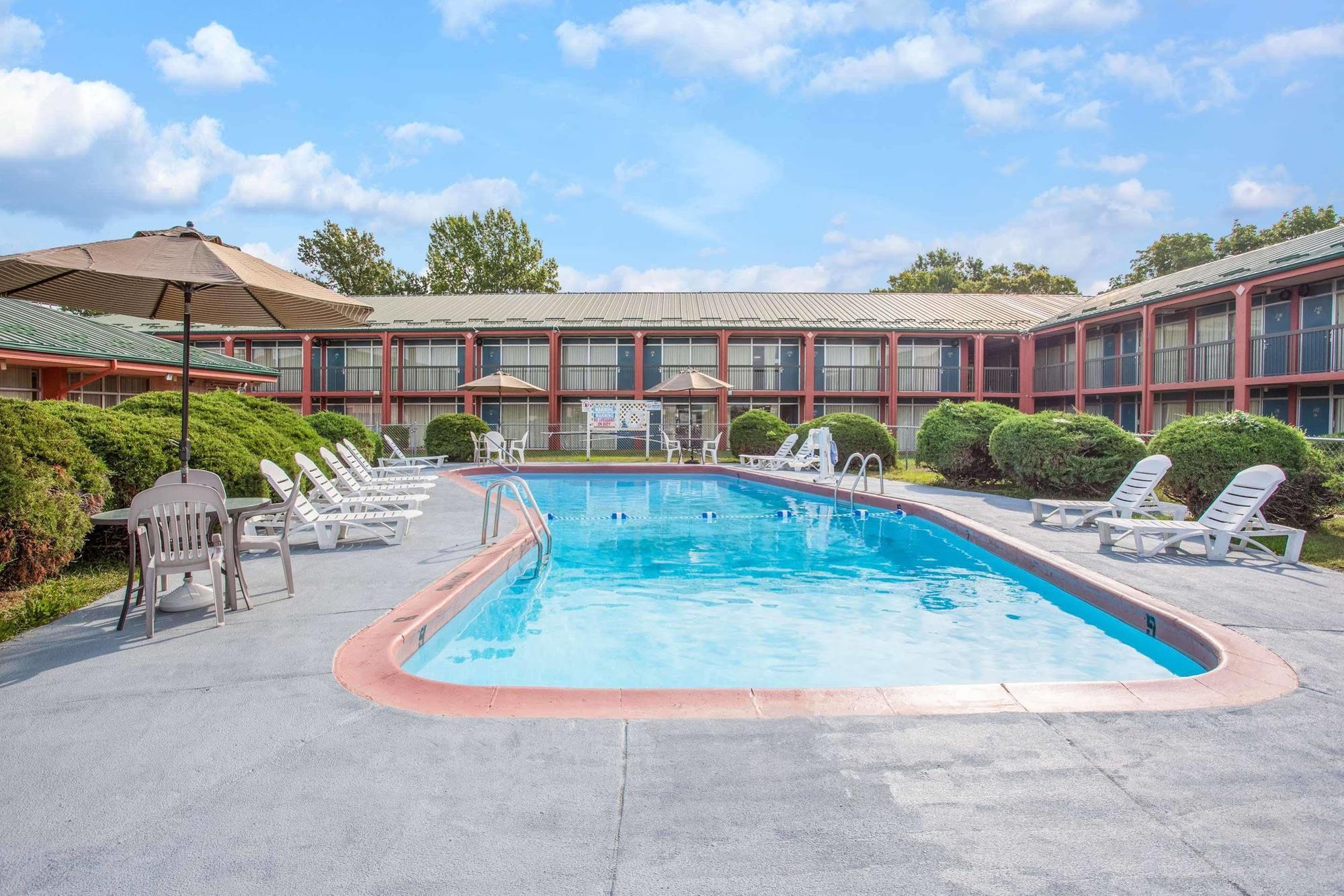 Americas Best Value Inn St. Joseph At I-29 Kültér fotó