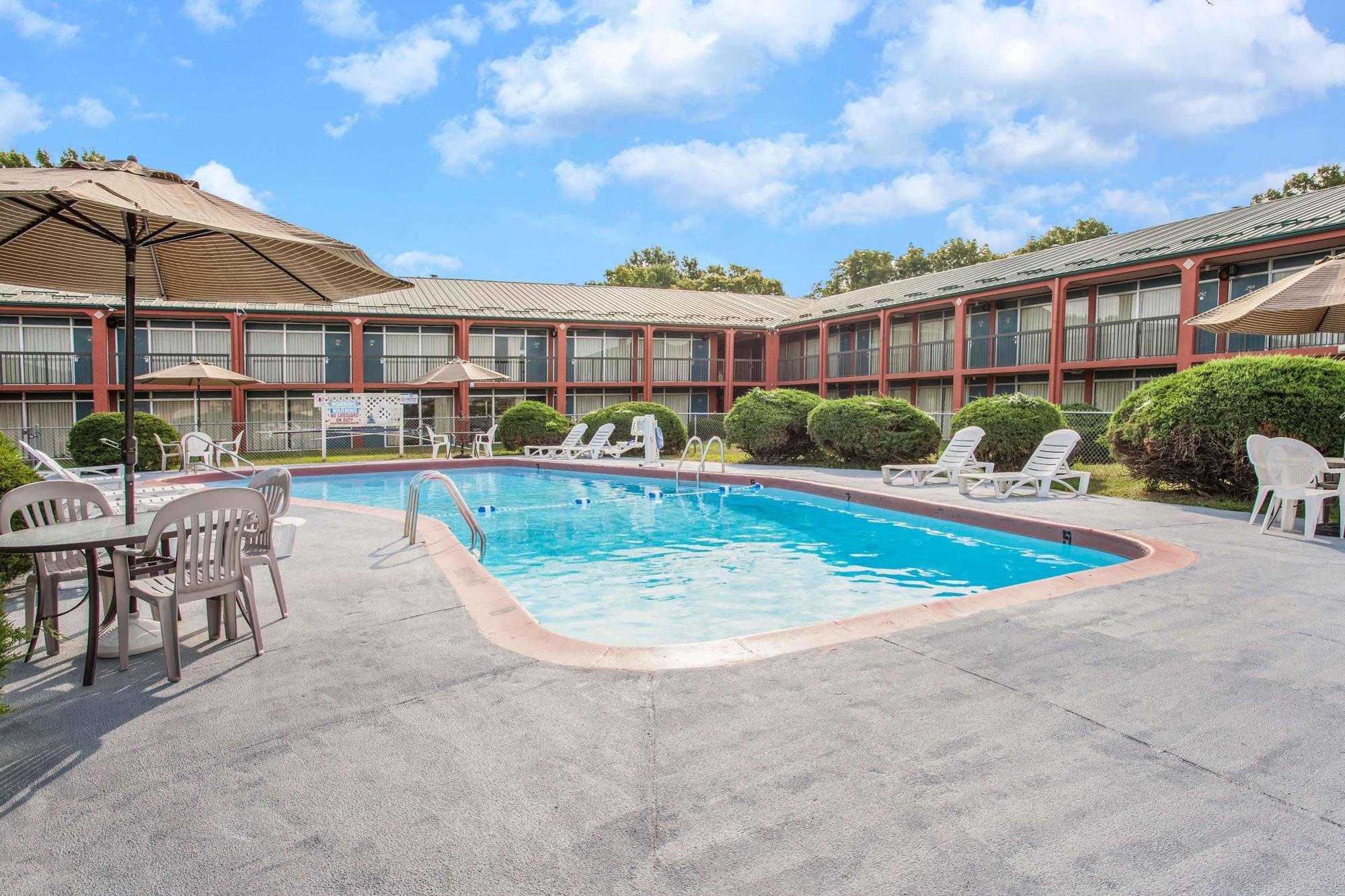 Americas Best Value Inn St. Joseph At I-29 Kültér fotó