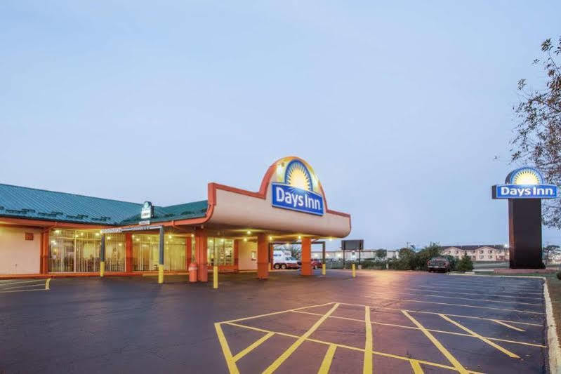 Americas Best Value Inn St. Joseph At I-29 Kültér fotó
