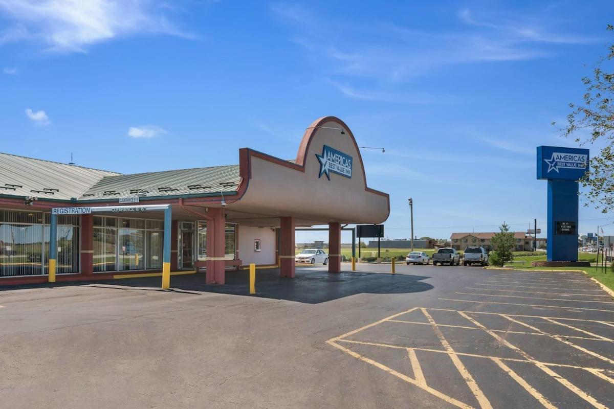 Americas Best Value Inn St. Joseph At I-29 Kültér fotó